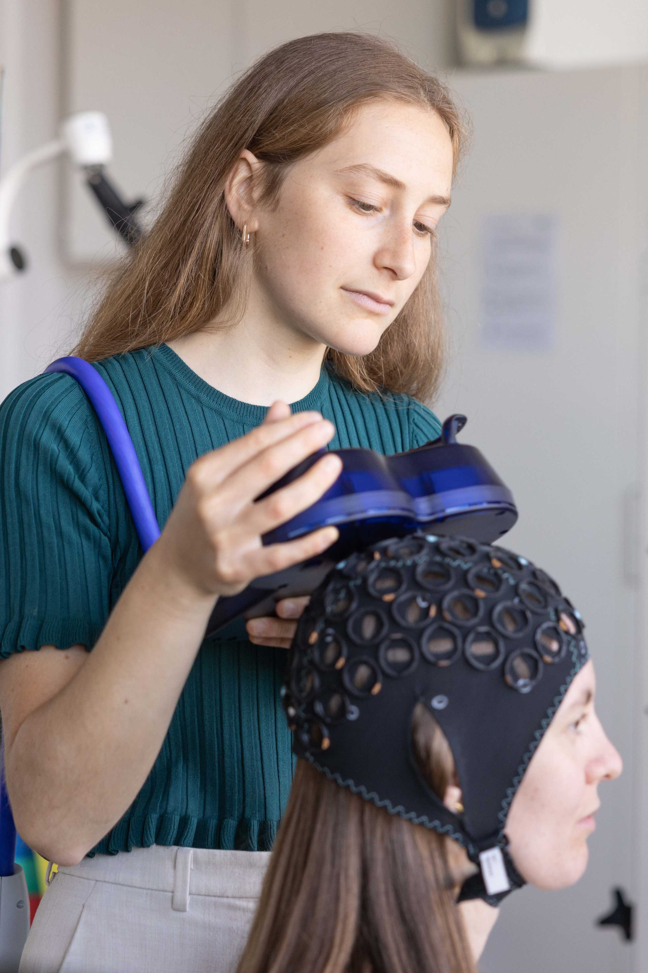 Enlarged view: Cléo Perrin at work with patient