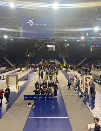 Enlarged view: Group Pictures at CYBATHLON Kloten Arena