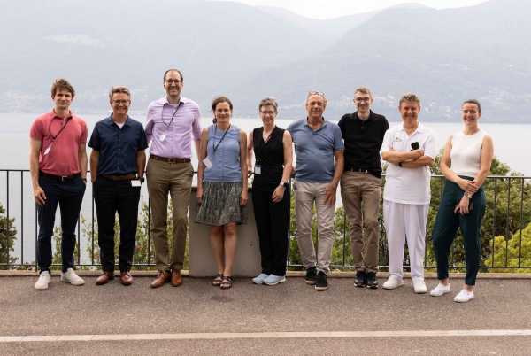 Enlarged view: group picture